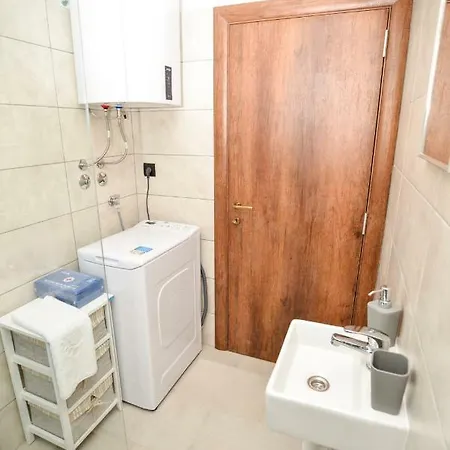 Luxury Boduja 公寓 *