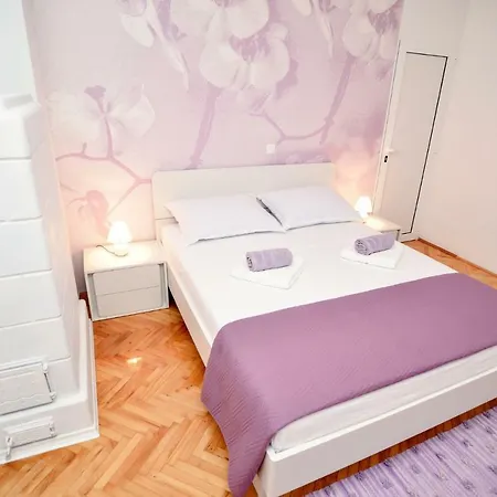 公寓 Luxury Boduja