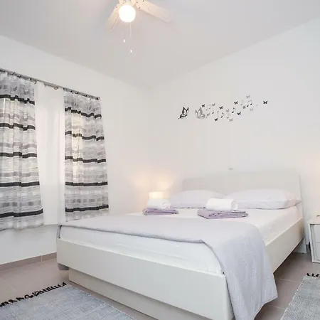 Apartment Luxury Boduja